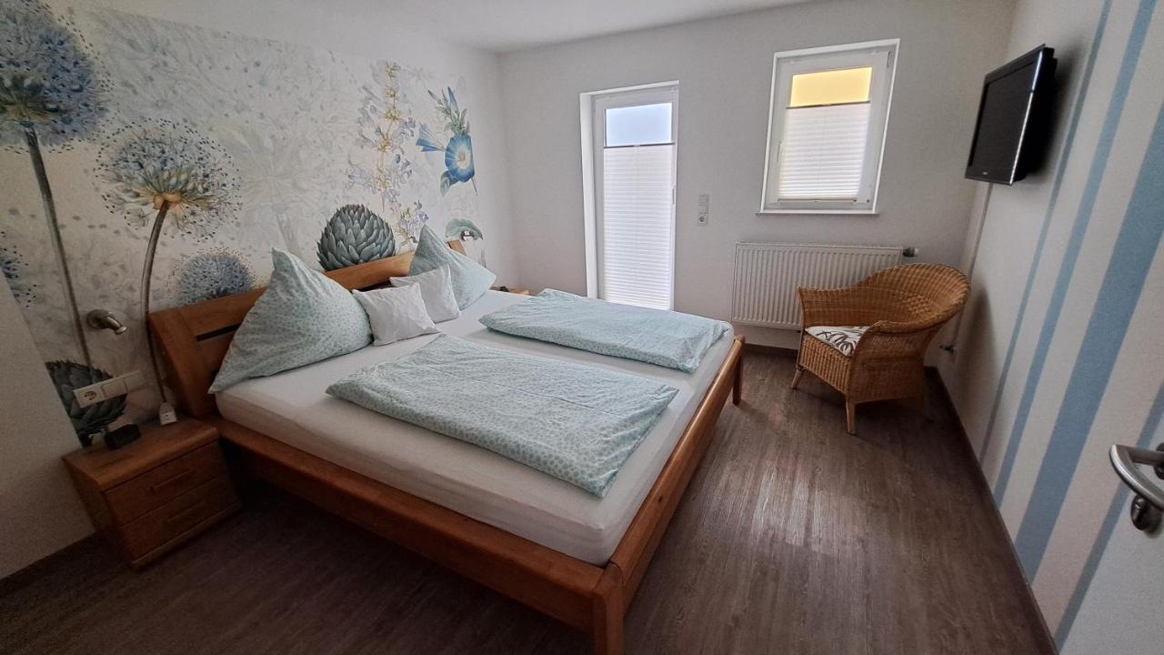 Ferienwohnung Punkt, 5 Gehminuten Vom Europa-Park Rust Esterno foto