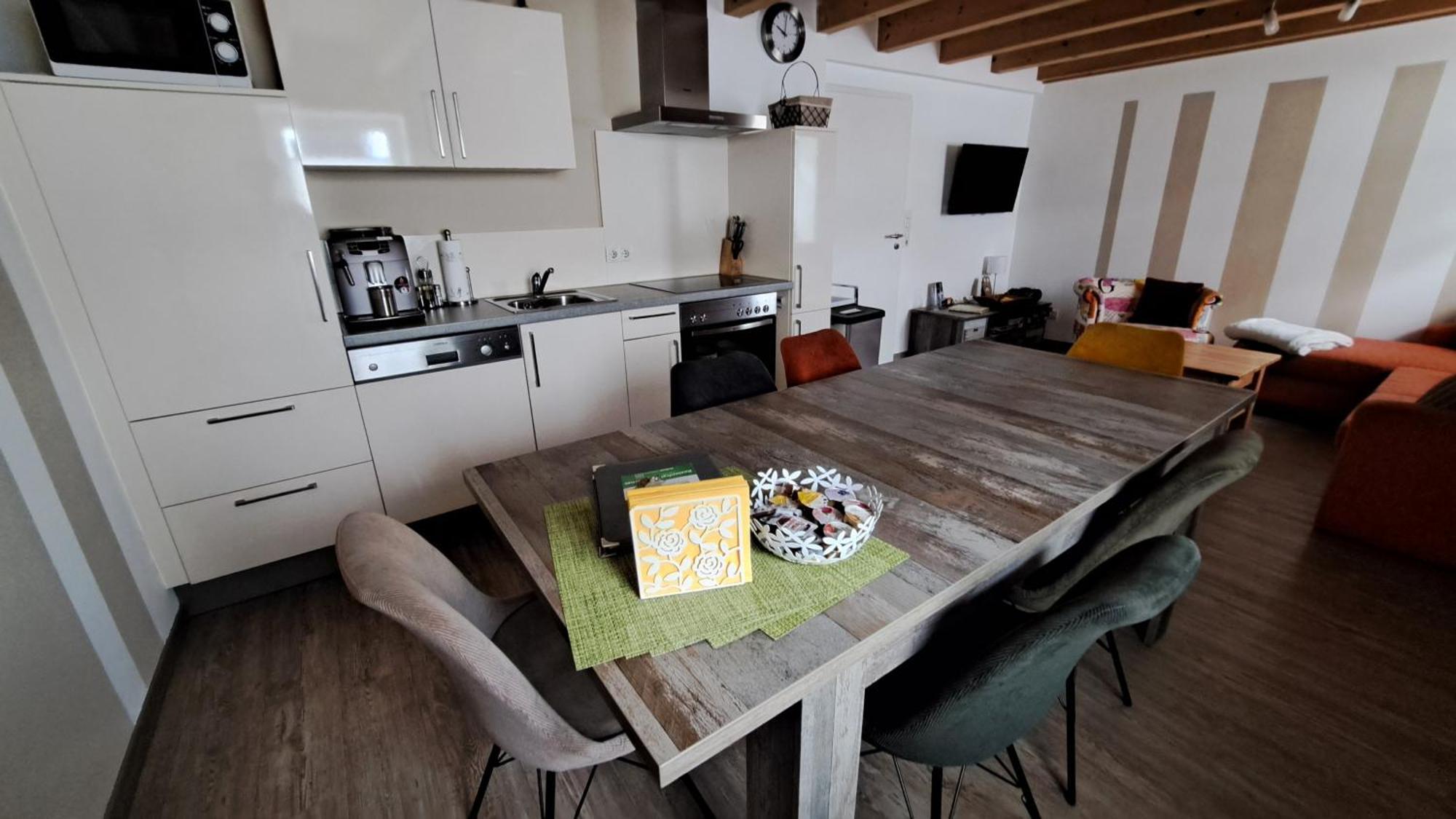 Ferienwohnung Punkt, 5 Gehminuten Vom Europa-Park Rust Esterno foto