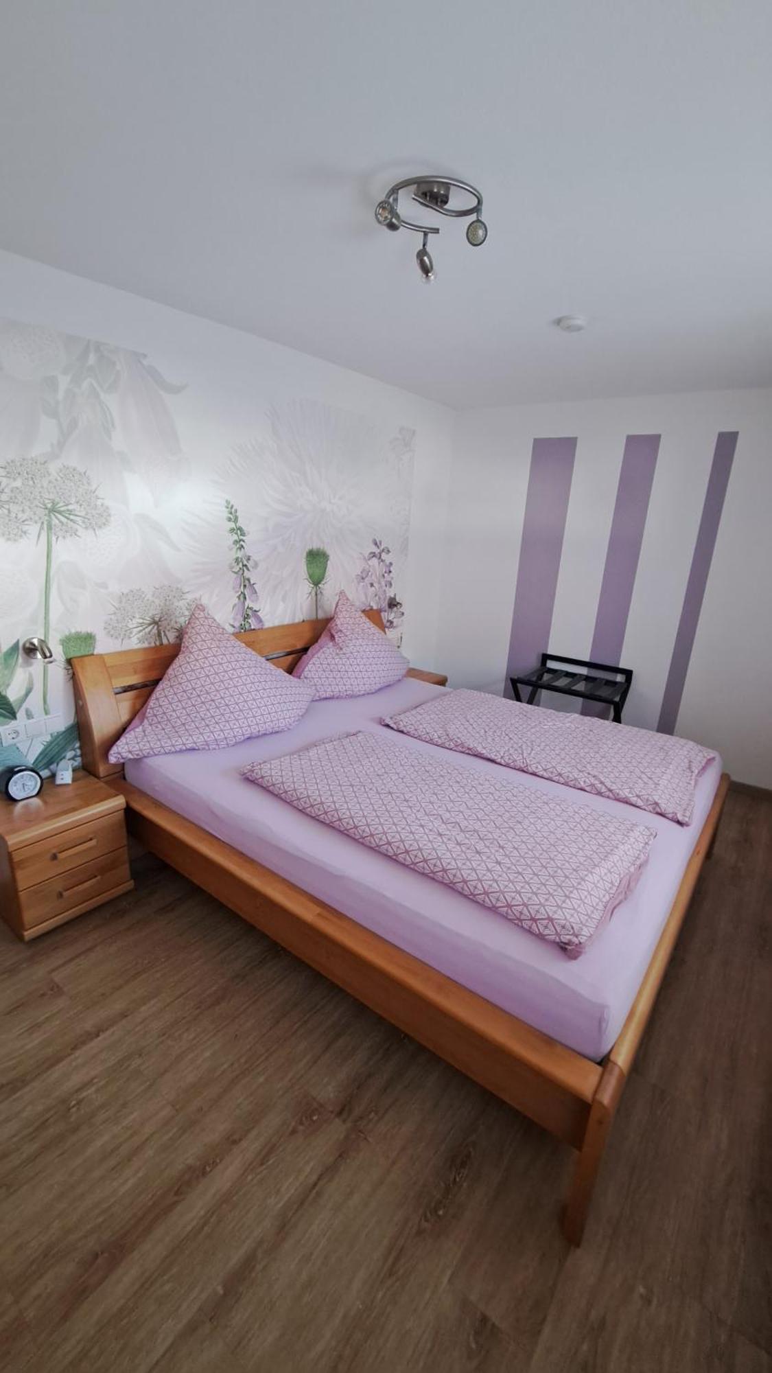 Ferienwohnung Punkt, 5 Gehminuten Vom Europa-Park Rust Esterno foto