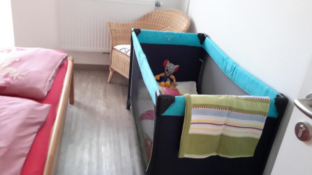 Ferienwohnung Punkt, 5 Gehminuten Vom Europa-Park Rust Esterno foto