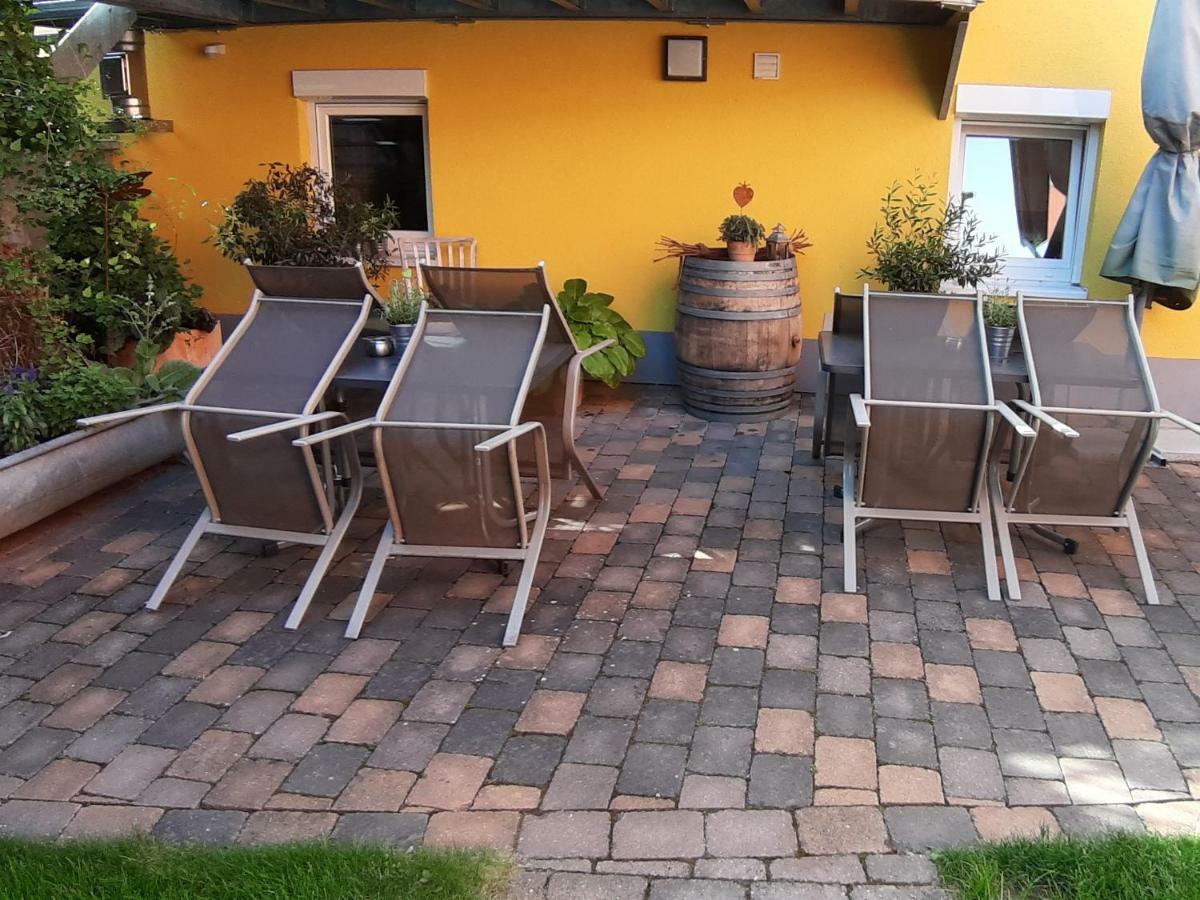 Ferienwohnung Punkt, 5 Gehminuten Vom Europa-Park Rust Esterno foto